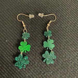 Green Shamrock Dangle Earrings